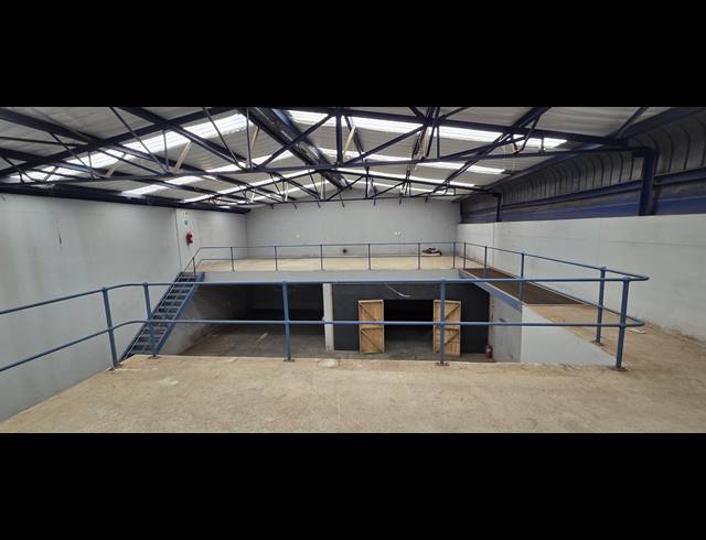 360M² WAREHOUSE TO LET IN RIVERSIDE PARK
